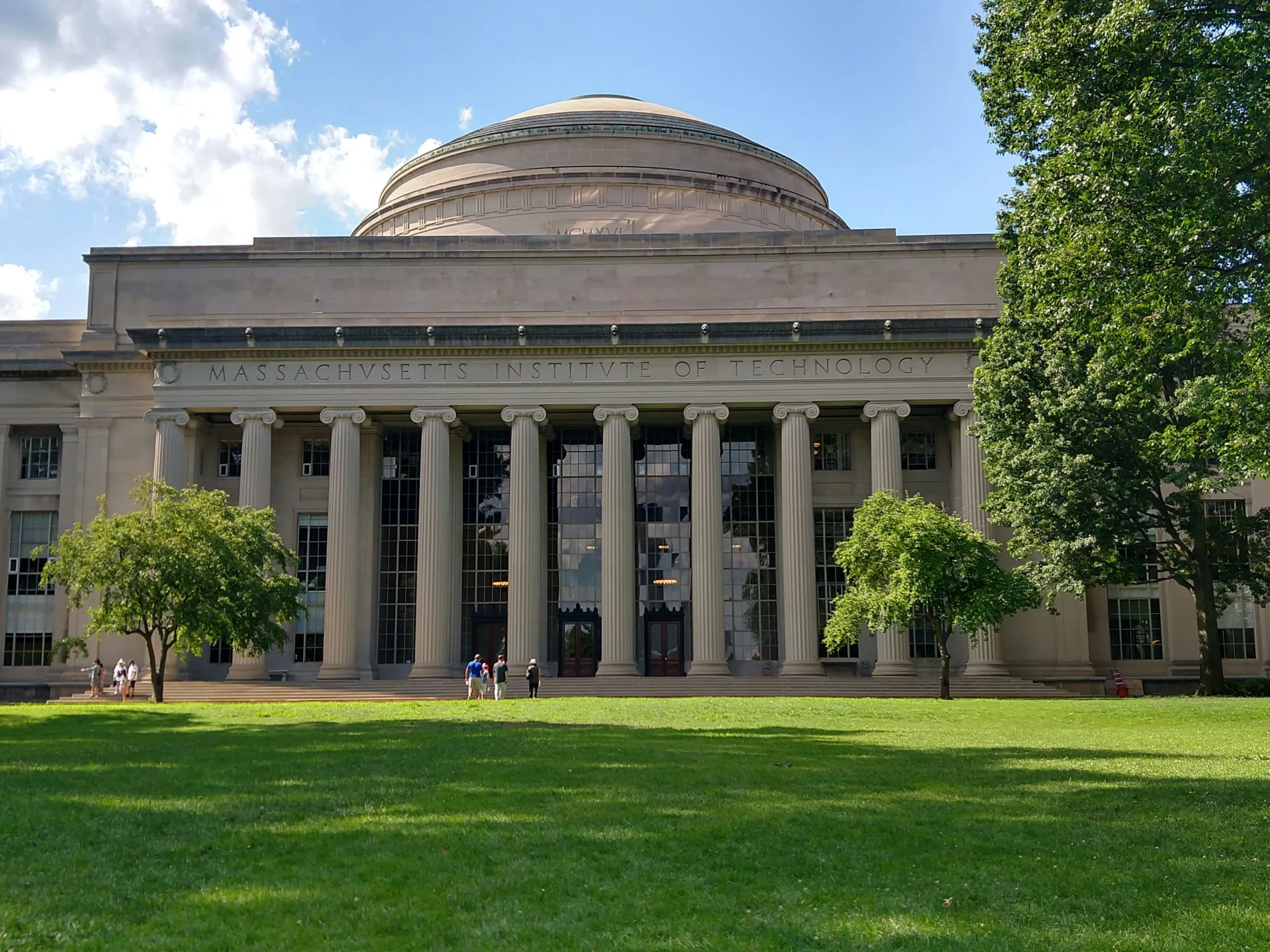 Massachusetts Institute of Technology 2 (1)